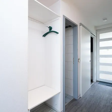 App 176 - Strandlage Daire Sierksdorf